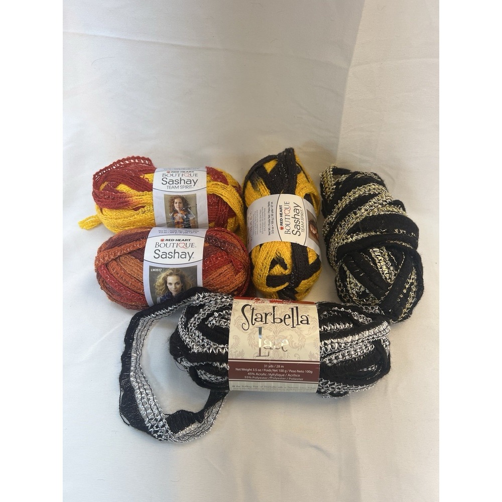 Red Heart Sashay Team Spirit & Starbella Lace Yarn Lot Super Bulky Mixed